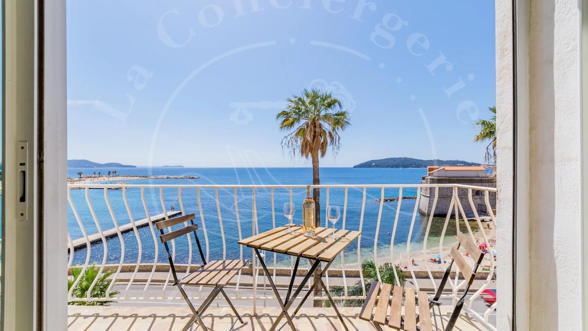 Apartment Elegance Cotiere - Vue Imprenable, Plage A 5 Min Toulon