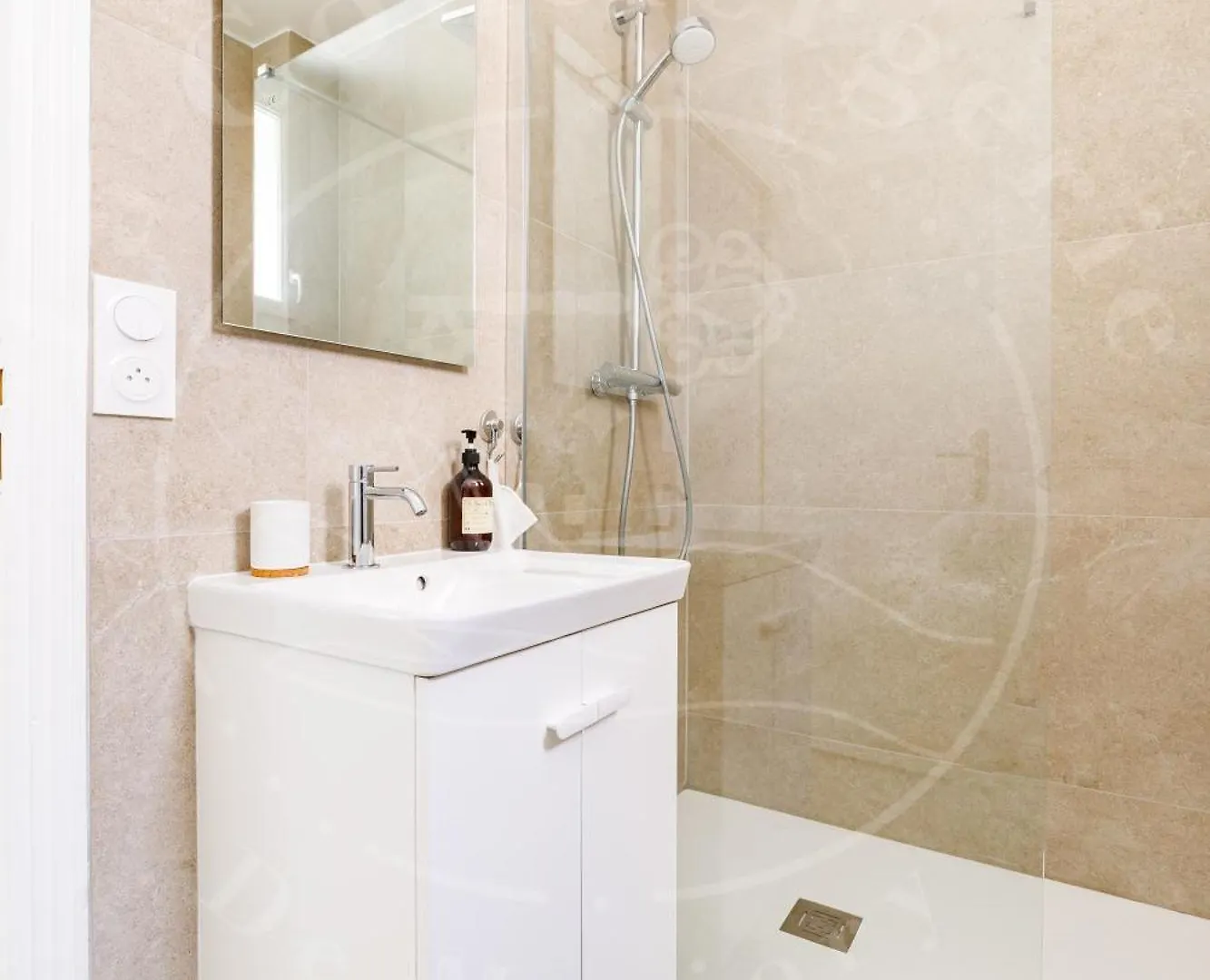 Elegance Cotiere - Vue Imprenable, Plage A 5 Min Toulon Apartment