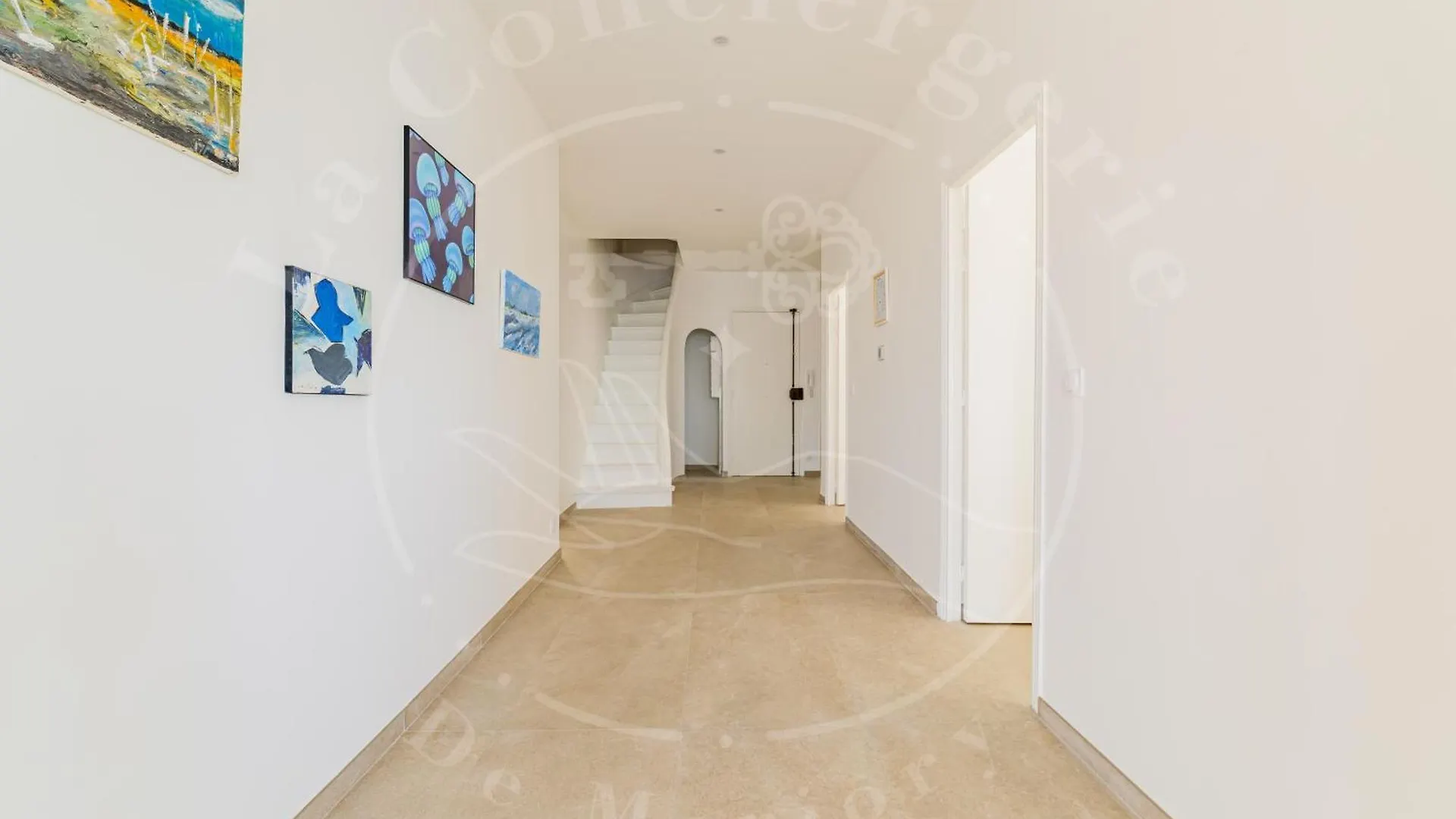 Elegance Cotiere - Vue Imprenable, Plage A 5 Min Toulon Apartment
