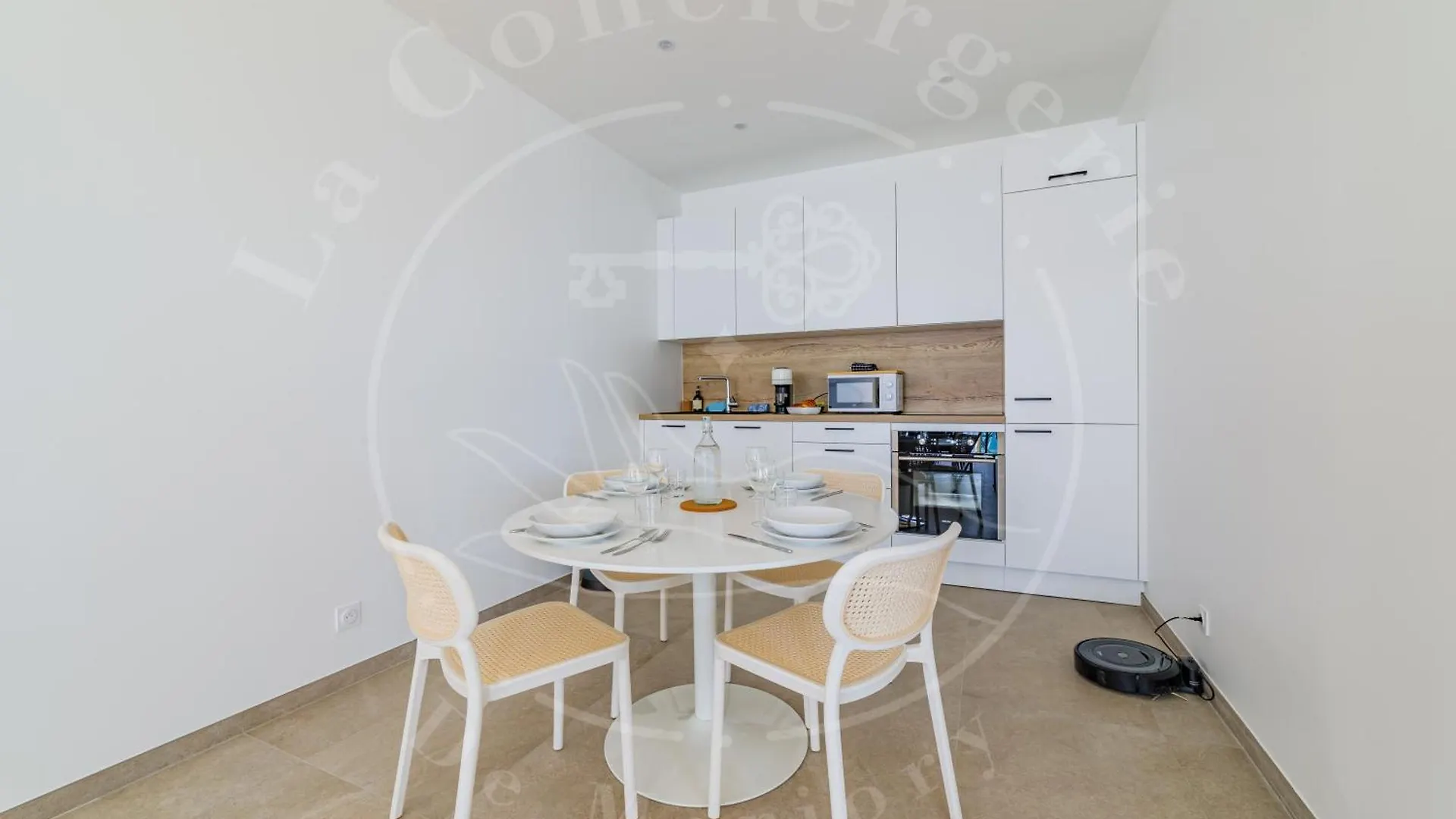 Apartment Elegance Cotiere - Vue Imprenable, Plage A 5 Min Toulon