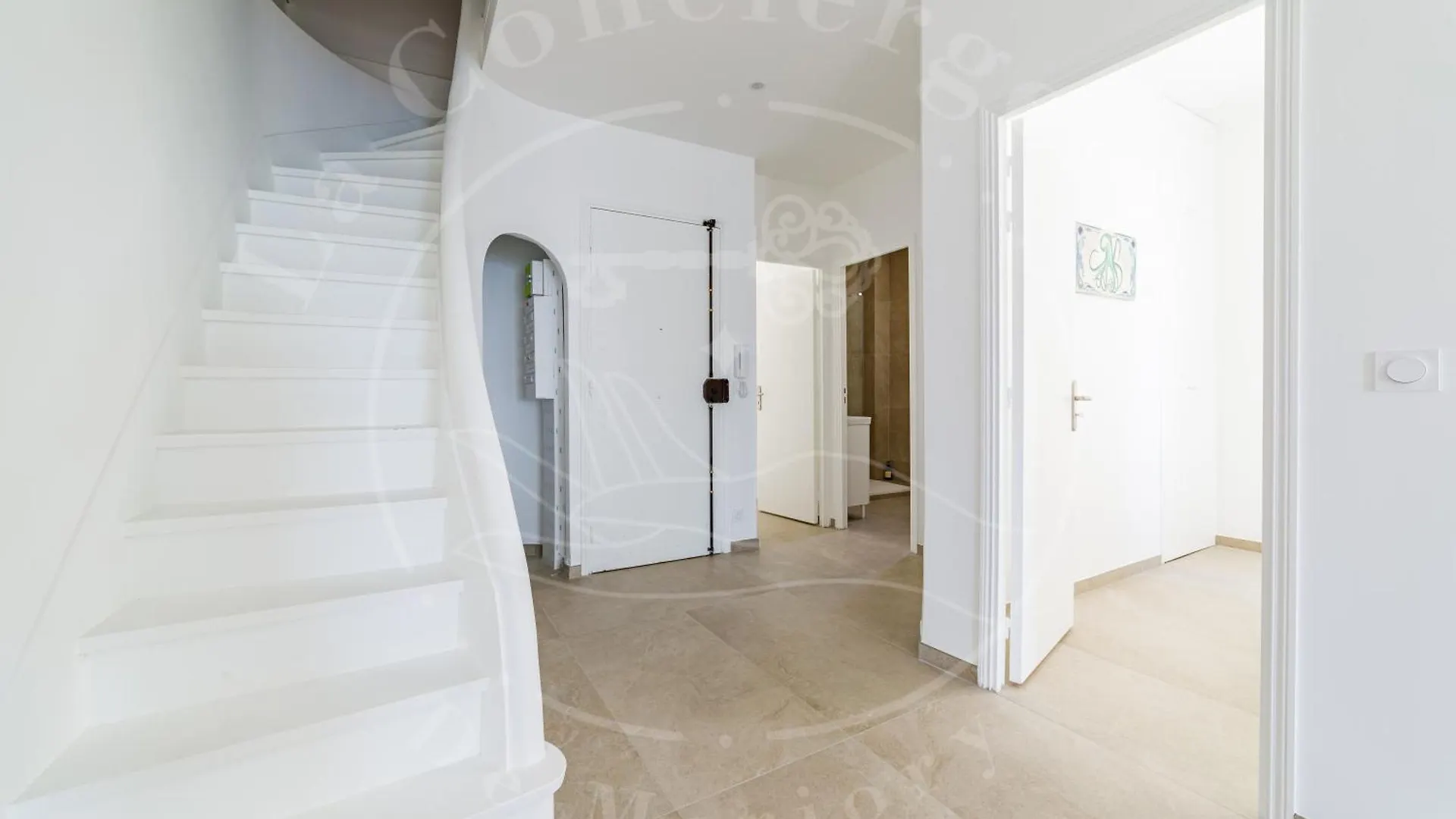 Elegance Cotiere - Vue Imprenable, Plage A 5 Min Toulon Apartment