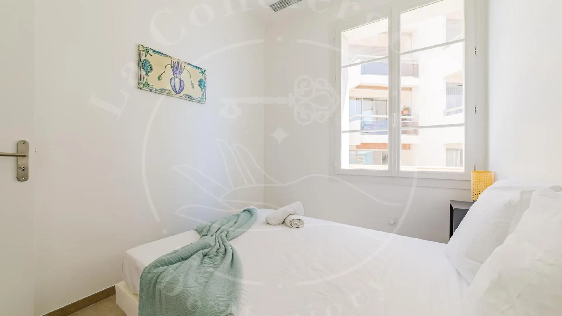 Elegance Cotiere - Vue Imprenable, Plage A 5 Min Toulon 0*,  France