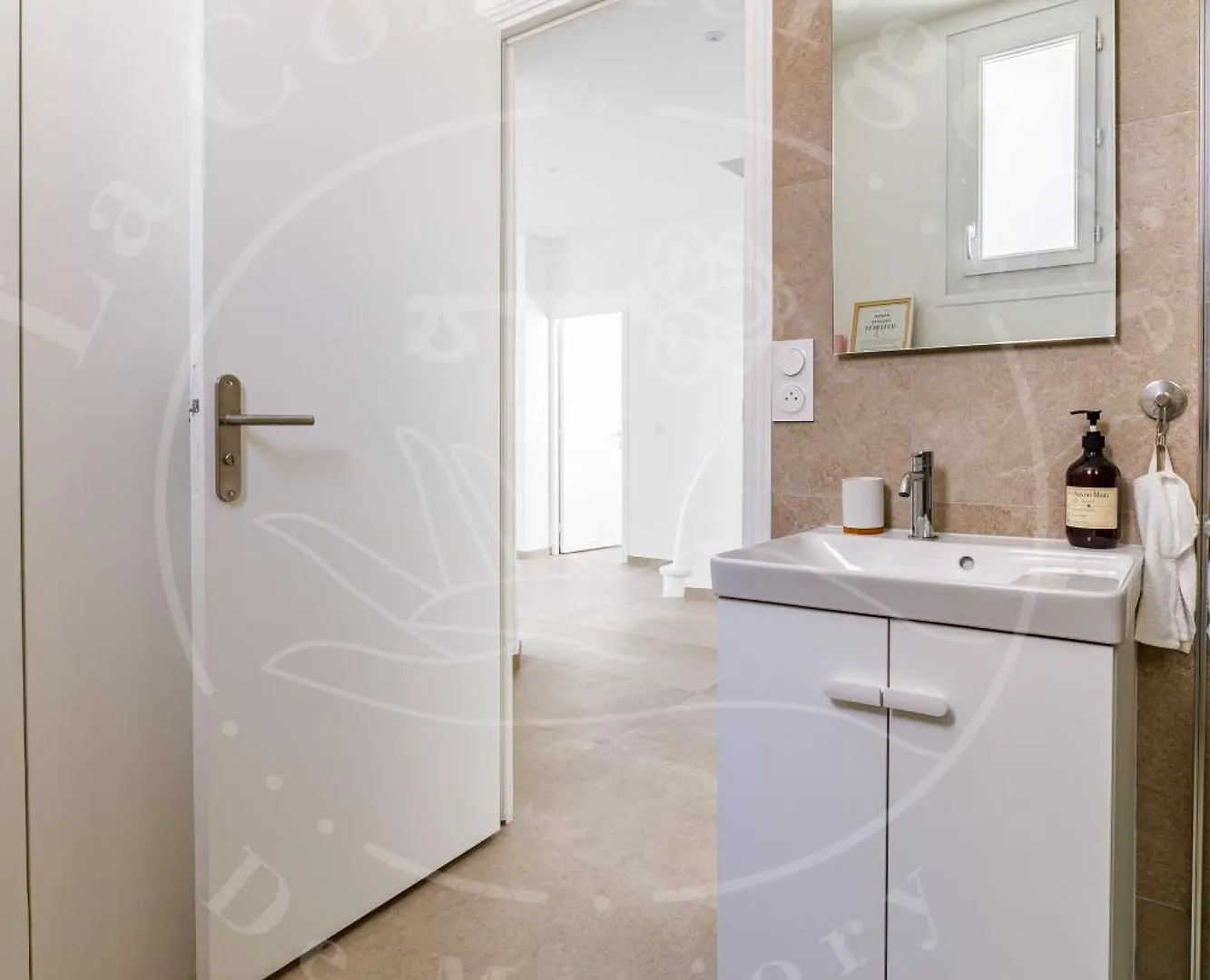 Apartment Elegance Cotiere - Vue Imprenable, Plage A 5 Min Toulon